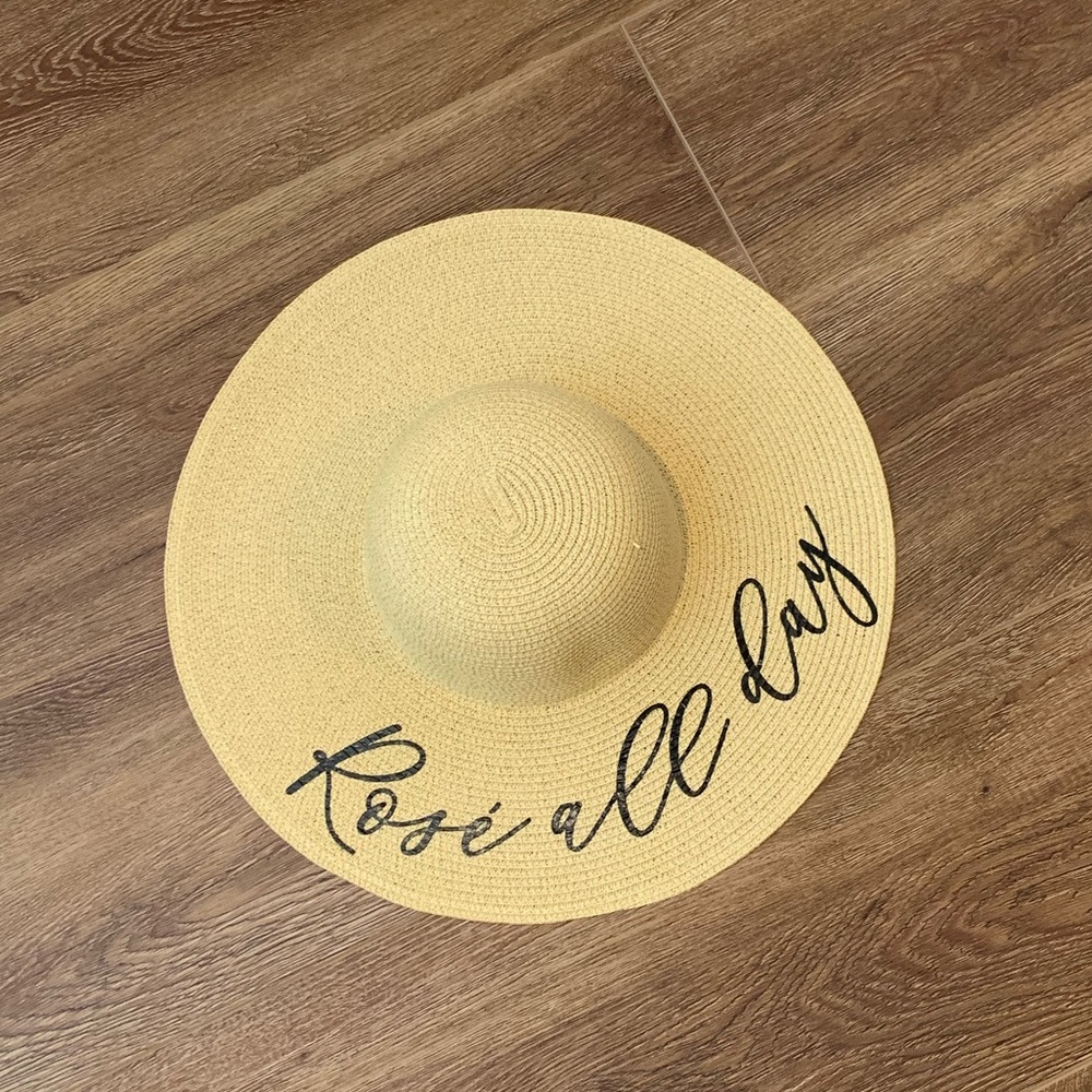 Large Beach Hat, New- Worn Once, One Size Fits All